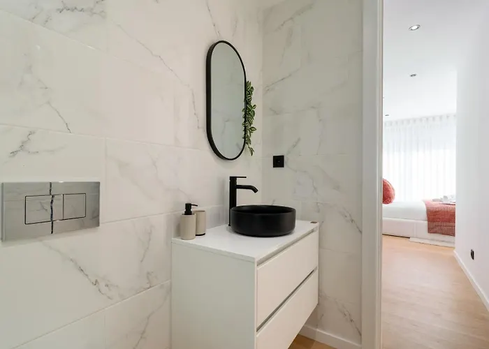 Urban Terrace & Stylish Living Spaces By Hostwise Apartamento *