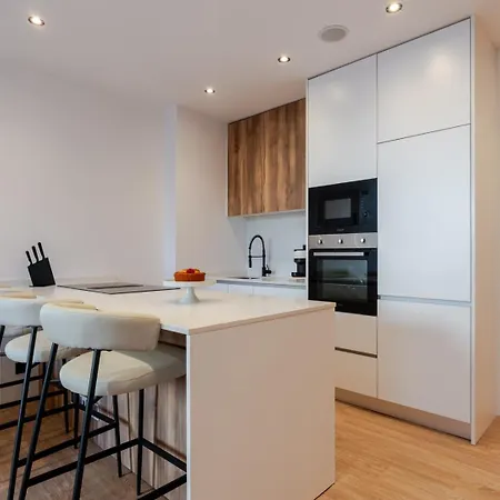 Appartement Urban Terrace & Stylish Living Spaces By Hostwise Porto
