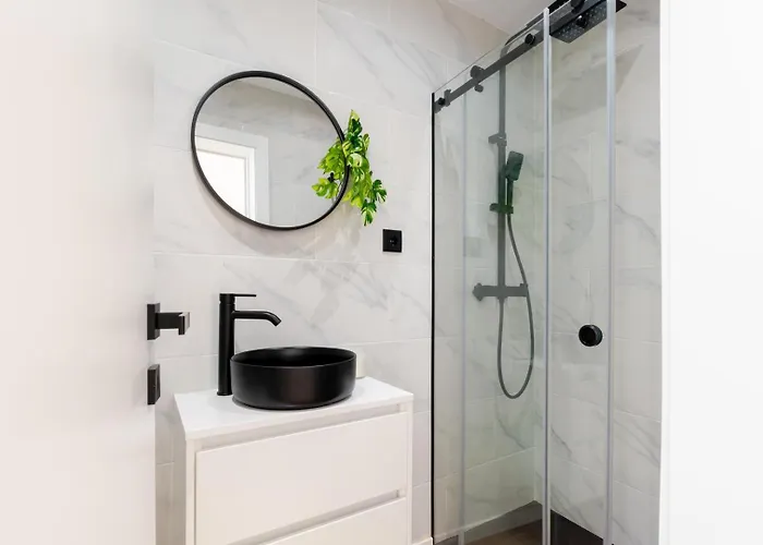 Urban Terrace & Stylish Living Spaces By Hostwise Apartament Porto