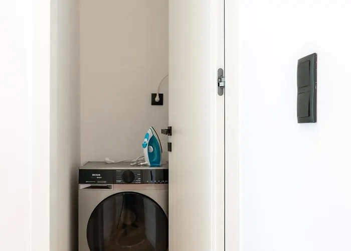 Urban Terrace & Stylish Living Spaces By Hostwise Apartament Porto