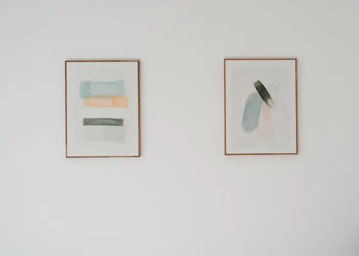 Urban Terrace & Stylish Living Spaces By Hostwise Apartament