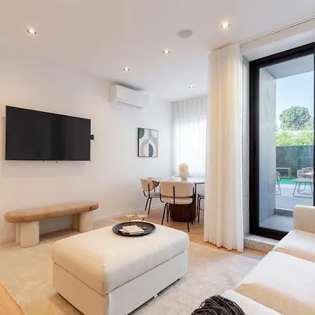 Urban Terrace & Stylish Living Spaces By Hostwise