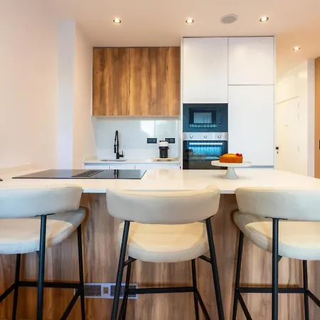 Urban Terrace & Stylish Living Spaces By Hostwise Porto