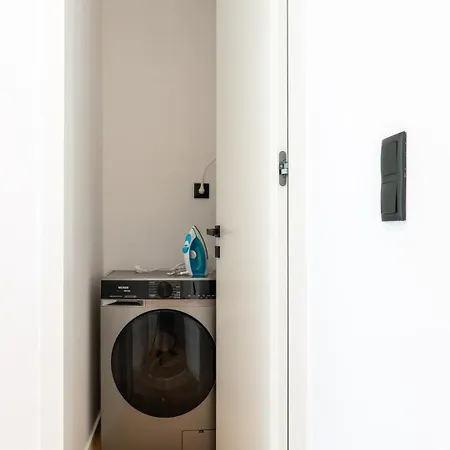 Urban Terrace & Stylish Living Spaces By Hostwise Apartament Porto